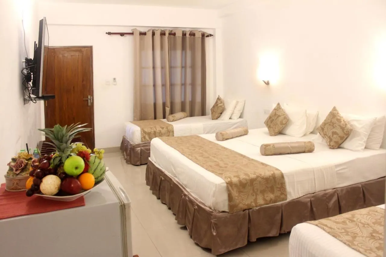 Sizzle Sports Club Hostel Kandy