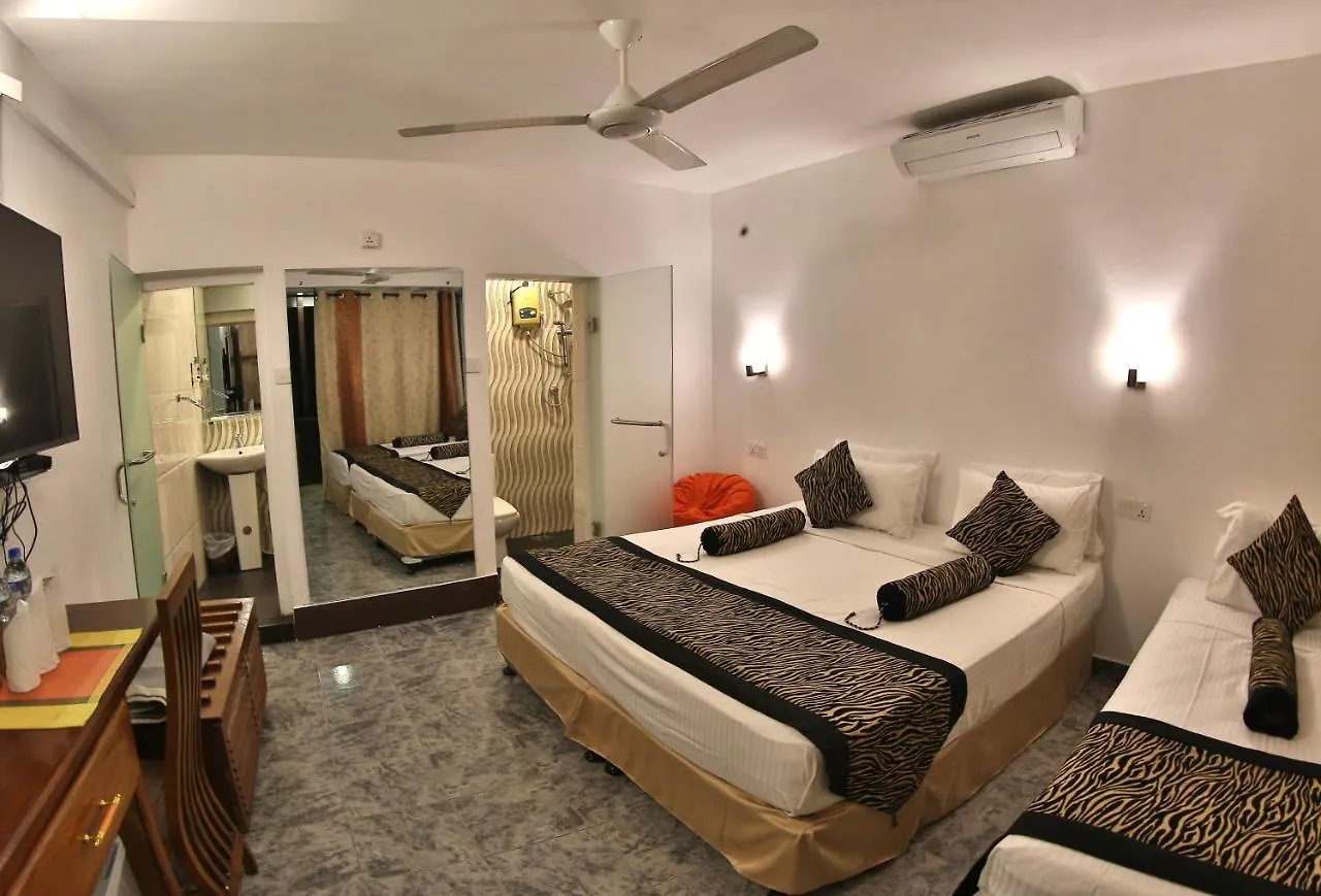 Sizzle Sports Club Hostel Kandy