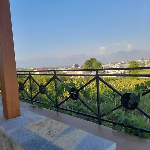 https://vila-shehi.albaniahotels.org
